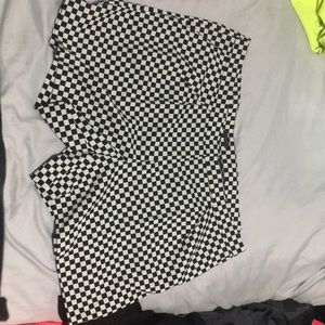 Checkered dress shorts